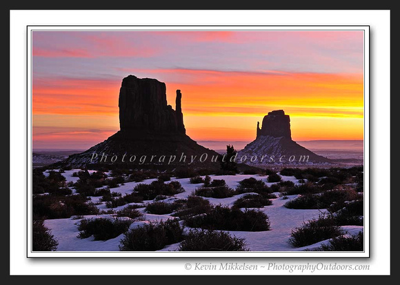 'Mittens Sunrise' - Monument Valley